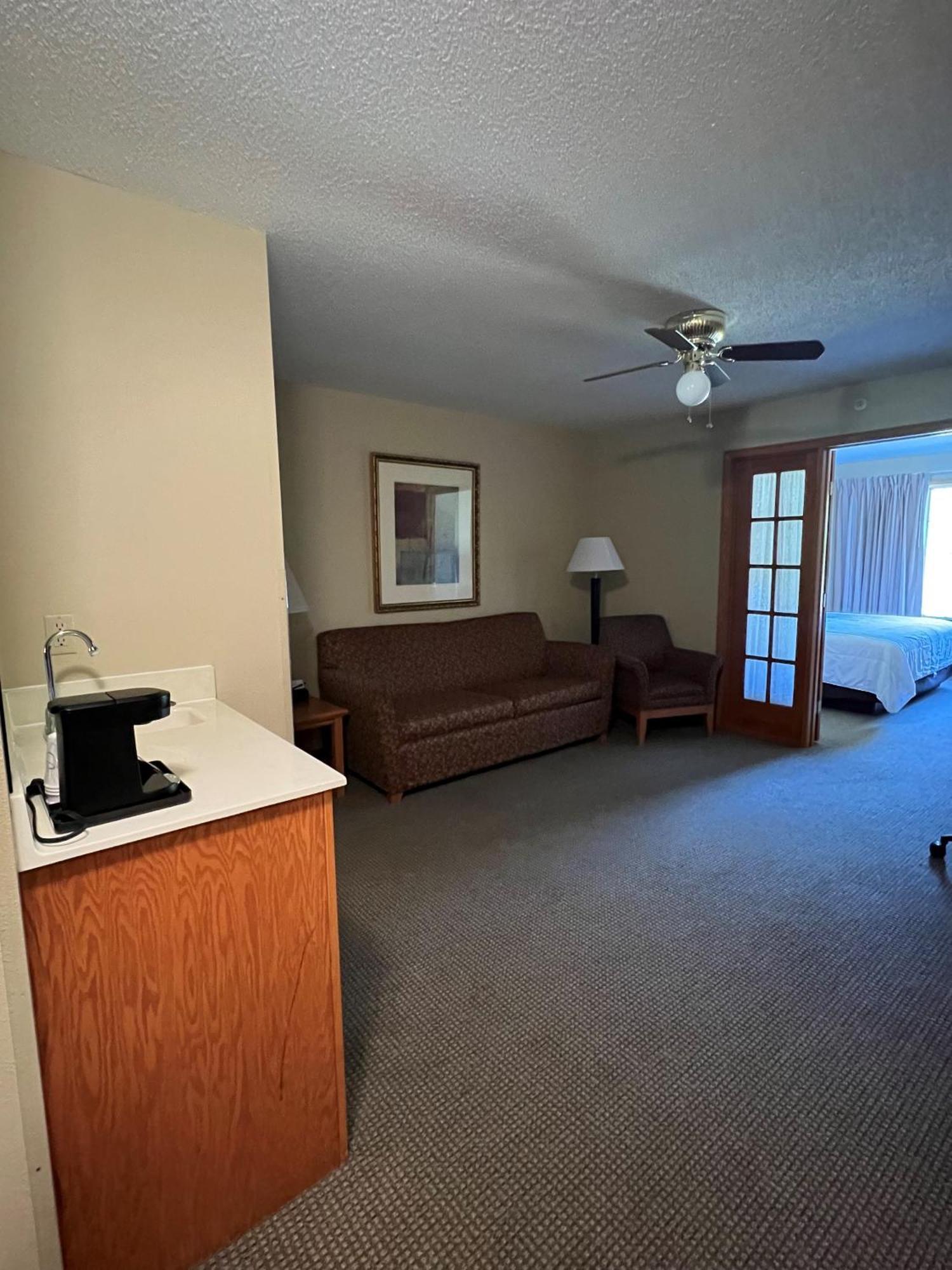Country Inn Walker Εξωτερικό φωτογραφία
